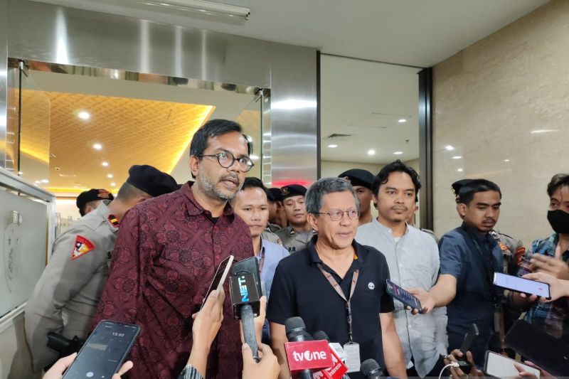 Bareskrim periksa 17 saksi terkait kasus Rocky Gerung Bareskrim periksa 17 saksi terkait kasus Rocky Gerung