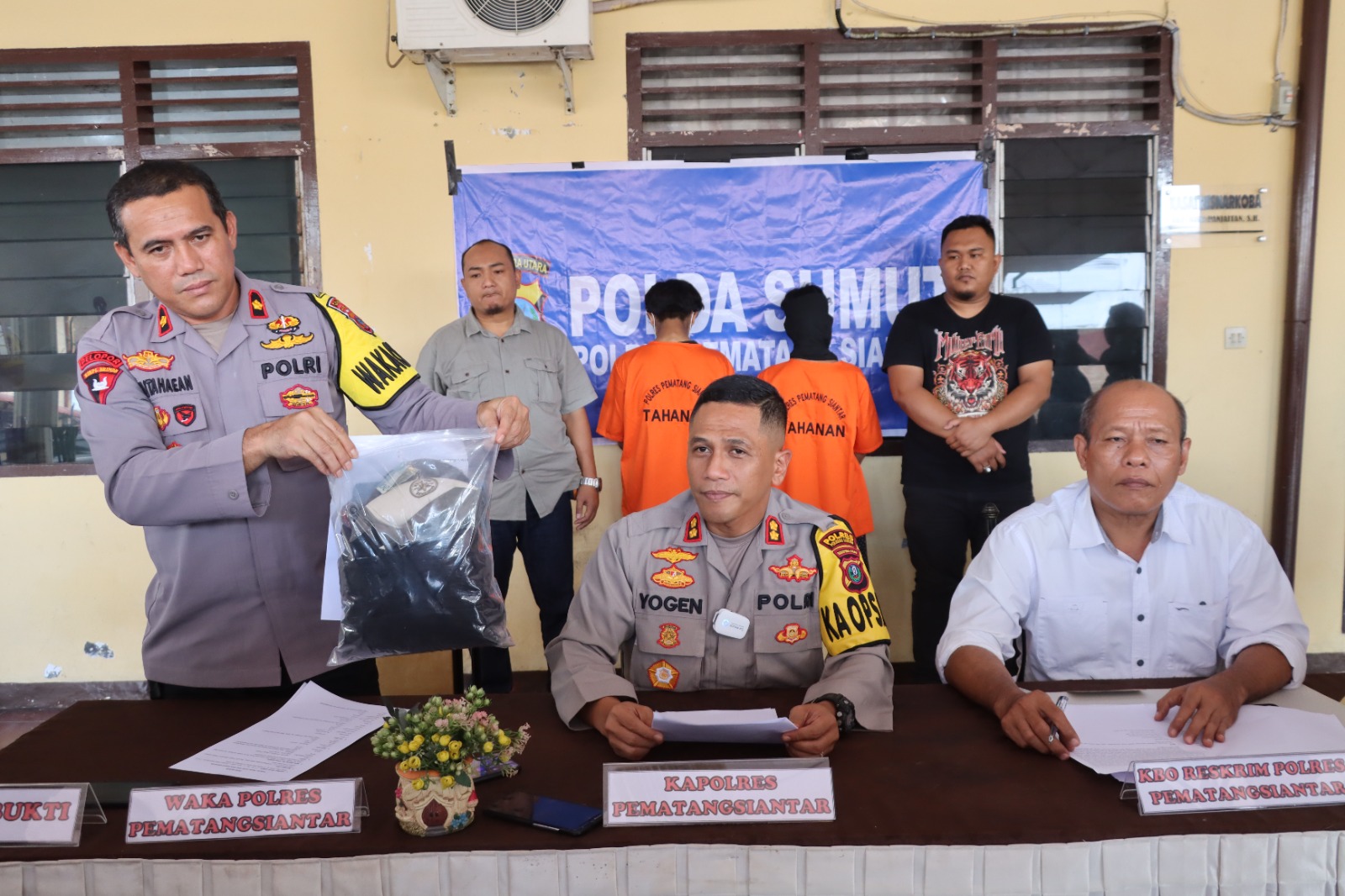 Polres Siantar tangkap 2 remaja diduga aniaya tuna wisma disabilitas pengumpul barang bekas Polres Siantar tangkap 2 remaja diduga aniaya tuna wisma disabilitas pengumpul barang bekas