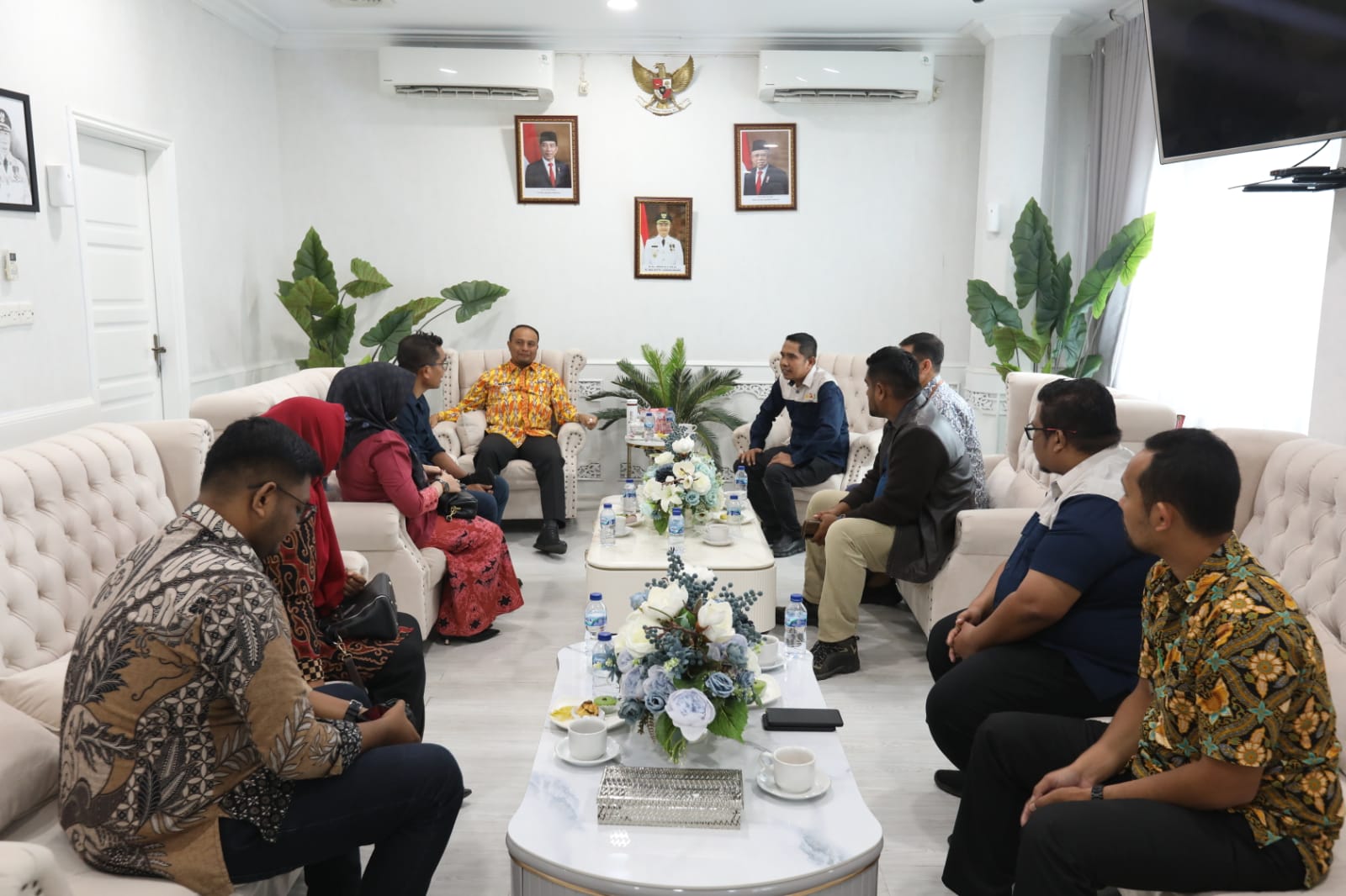 Bahas alat peraga Pemilu, Panwaslih Kota Lhokseumawe temui Pj Wali Kota Lhokseumawe