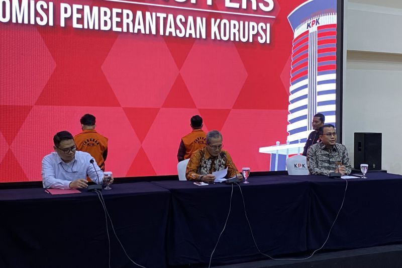 KPK resmi tahan SYL dan MH terkait dugaan korupsi di Kementan KPK resmi tahan SYL dan MH terkait dugaan korupsi di Kementan