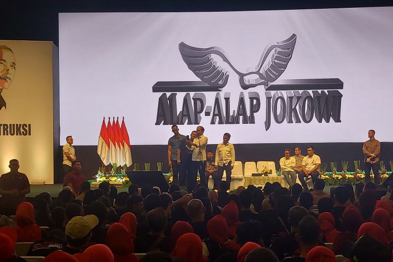 Presiden kemukakan relawan berperan jadi sistem pendingin jelang Pemilu 2024