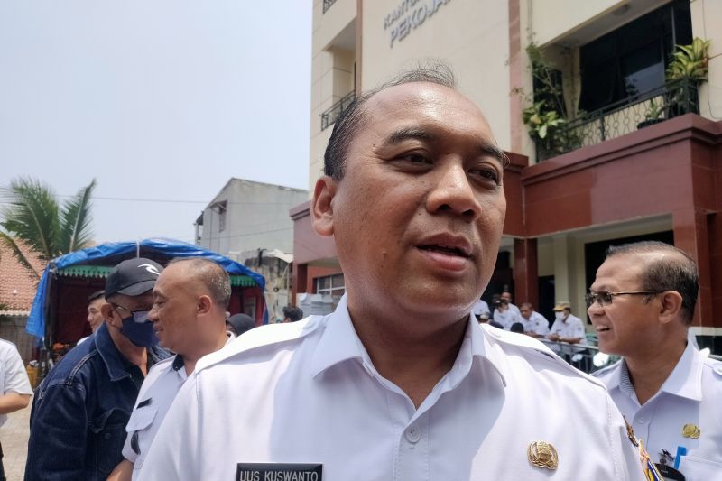 Wali Kota Jakbar imbau warga tak terpengaruh hoaks jelang Pemilu 2024 Wali Kota Jakbar imbau warga tak terpengaruh hoaks jelang Pemilu 2024