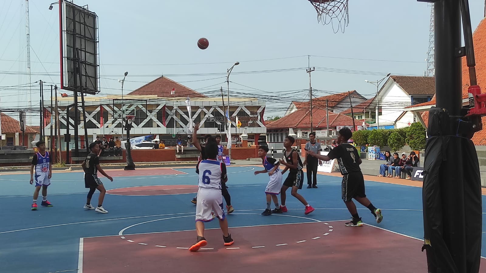 Sembilan tim ikuti Liga Bola Basket antar pelajar SMPÂ Sembilan tim ikuti Liga Bola Basket antar pelajar SMPÂ