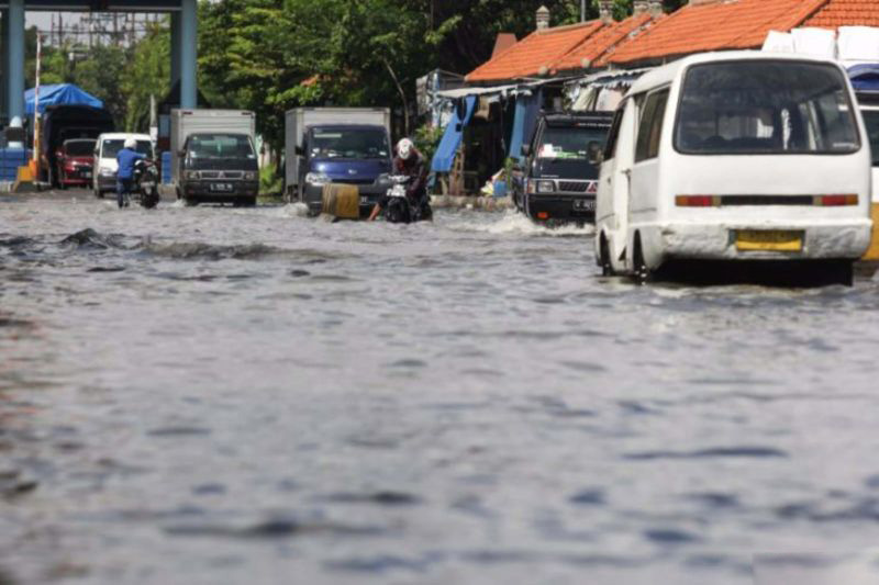 BMKG imbau masyarakat pesisir waspadai banjir rob seiring fenomena fase bulan purnama BMKG imbau masyarakat pesisir waspadai banjir rob seiring fenomena fase bulan purnama