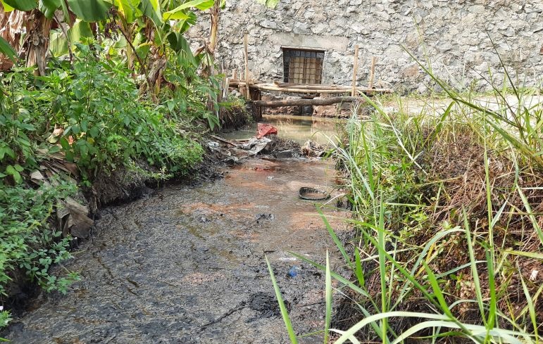 Pencemaran limbah coklat pengaruhi hasil petani di Tangerang