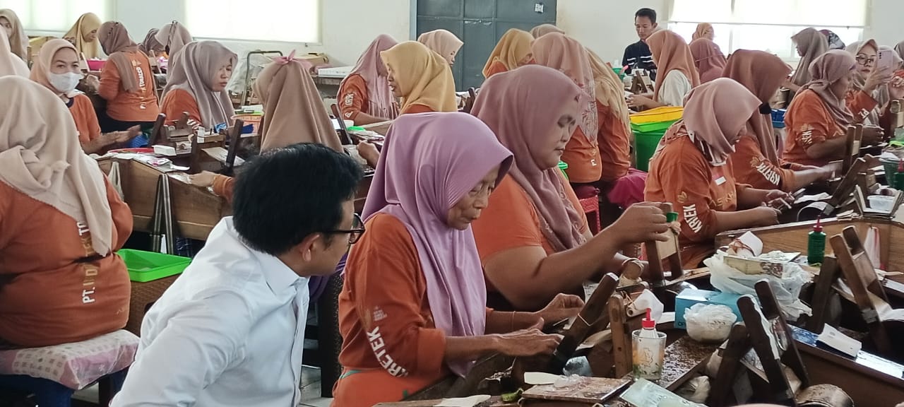 Pengusaha SKT keluhkan tingginya cukai rokok Pengusaha SKT keluhkan tingginya cukai rokok