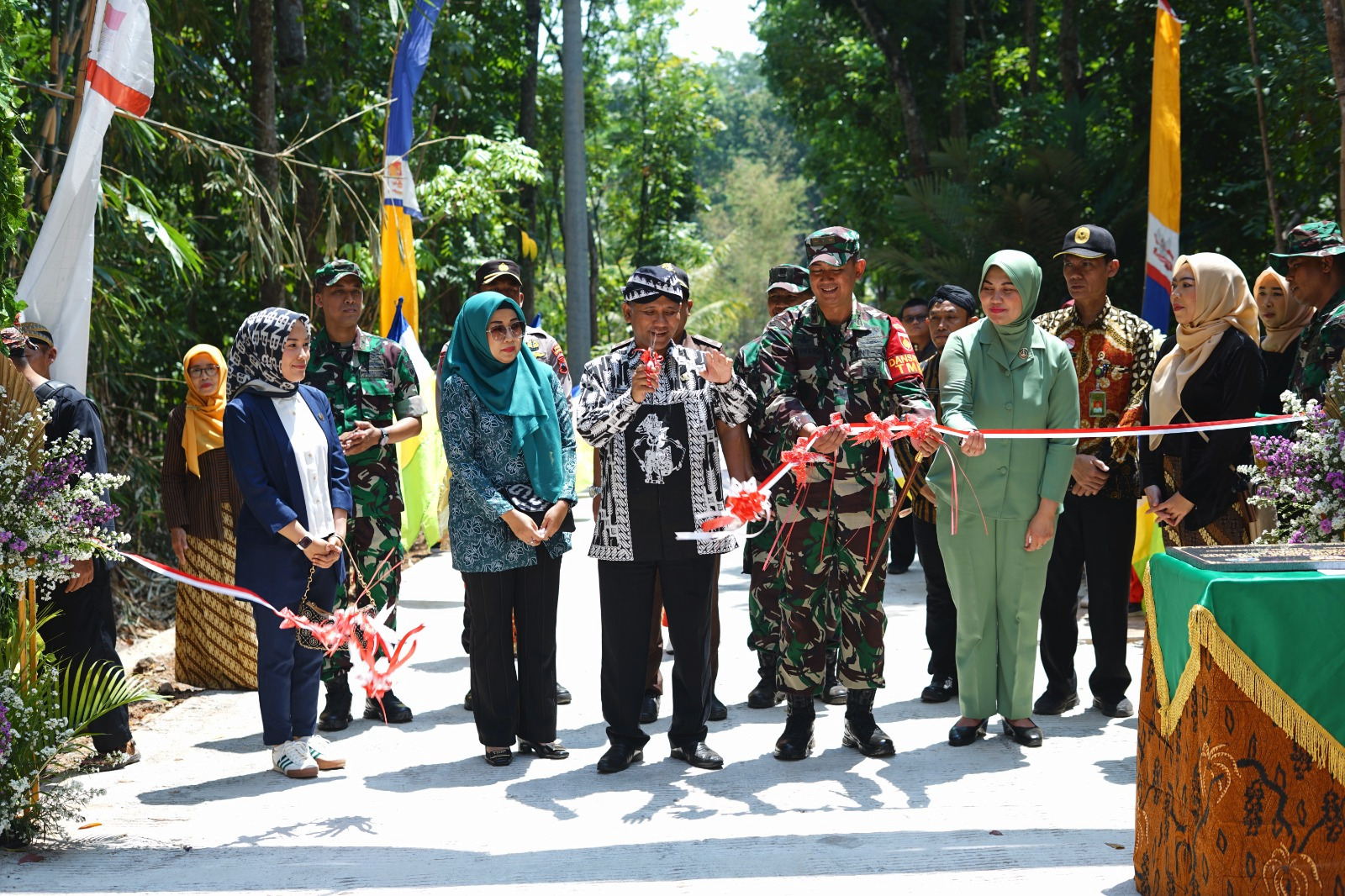 TMMD Sengkuyung Tahap III Kodim 0724 Boyolali resmi ditutup TMMD Sengkuyung Tahap III Kodim 0724 Boyolali resmi ditutup