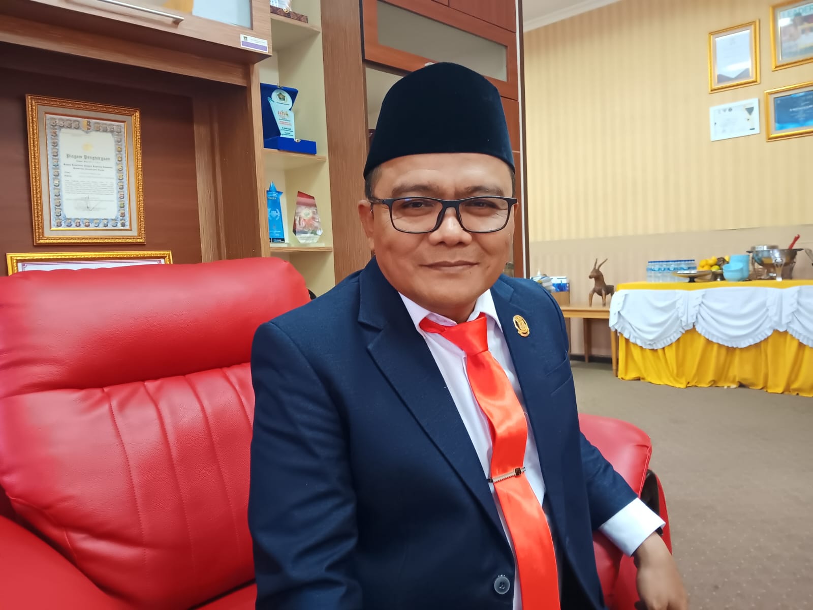 Ketua DPRD Tangerang minta Pj Bupati verifikasi PD Pasar soal surat bantuan ormas Ketua DPRD Tangerang minta Pj Bupati verifikasi PD Pasar soal surat bantuan ormas