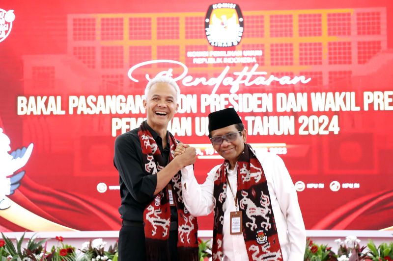 Pesan ibunda kepada Mahfud MD, tetap lurus dan jujur Pesan ibunda kepada Mahfud MD, tetap lurus dan jujur