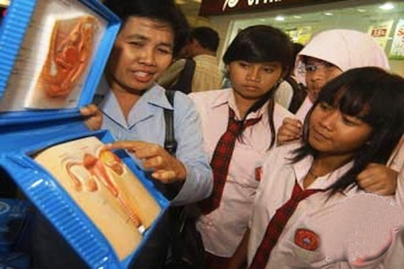 Psikolog imbau orang tua harus jadi guru pertama edukasi seksual bagi anak Psikolog imbau orang tua harus jadi guru pertama edukasi seksual bagi anak