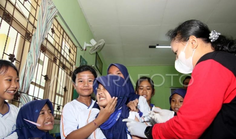 Kemenkes pastikan vaksin HPV pada perempuan tidak menyebabkan mandul Kemenkes pastikan vaksin HPV pada perempuan tidak menyebabkan mandul