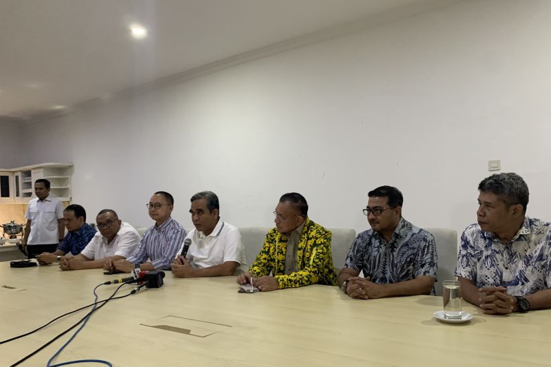 KIM nyatakan Prabowo-Gibran berangkat ke KPU dari kediaman Prabowo KIM nyatakan Prabowo-Gibran berangkat ke KPU dari kediaman Prabowo