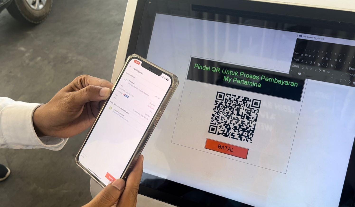 Tak bawa uang tunai, pengendara bisa beli BBM pakai e-voucher BBM Tak bawa uang tunai, pengendara bisa beli BBM pakai e-voucher BBM
