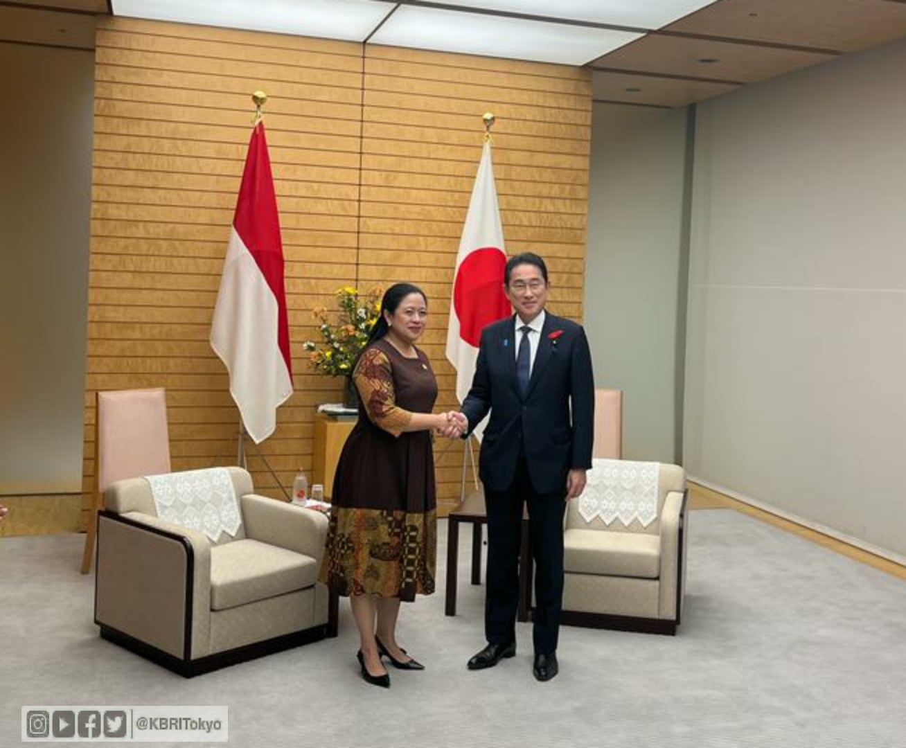 Ketua DPR RI dan PM Jepang sepakati penguatan kerja sama antar parlemen Ketua DPR RI dan PM Jepang sepakati penguatan kerja sama antar parlemen