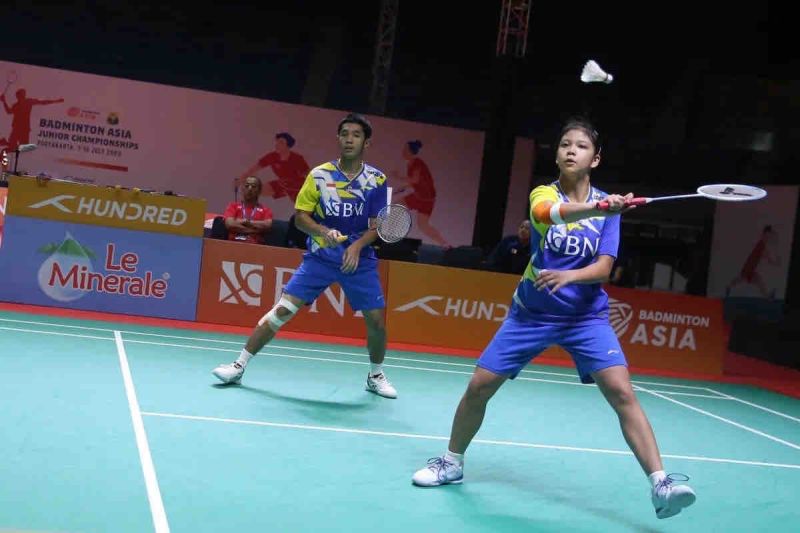 Indonesia bawa lima wakil maju ke perempat final kejuaraan dunia bulu tangkis Indonesia bawa lima wakil maju ke perempat final kejuaraan dunia bulu tangkis