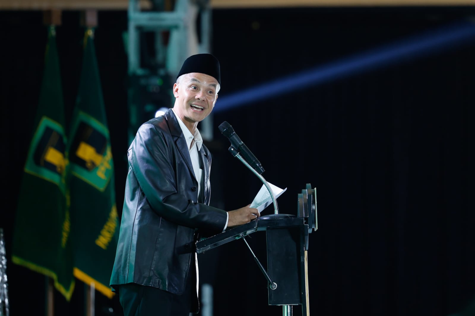 Ganjar ingin lanjutkan program pengelolaan zakat Ganjar ingin lanjutkan program pengelolaan zakat