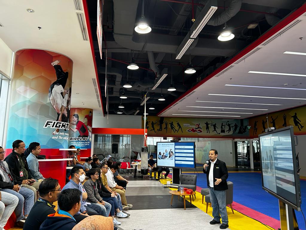 Dirut PLN Icon Plus ajak millenials berkarya secara totalitas untuk kemajuan BUMN Dirut PLN Icon Plus ajak millenials berkarya secara totalitas untuk kemajuan BUMN