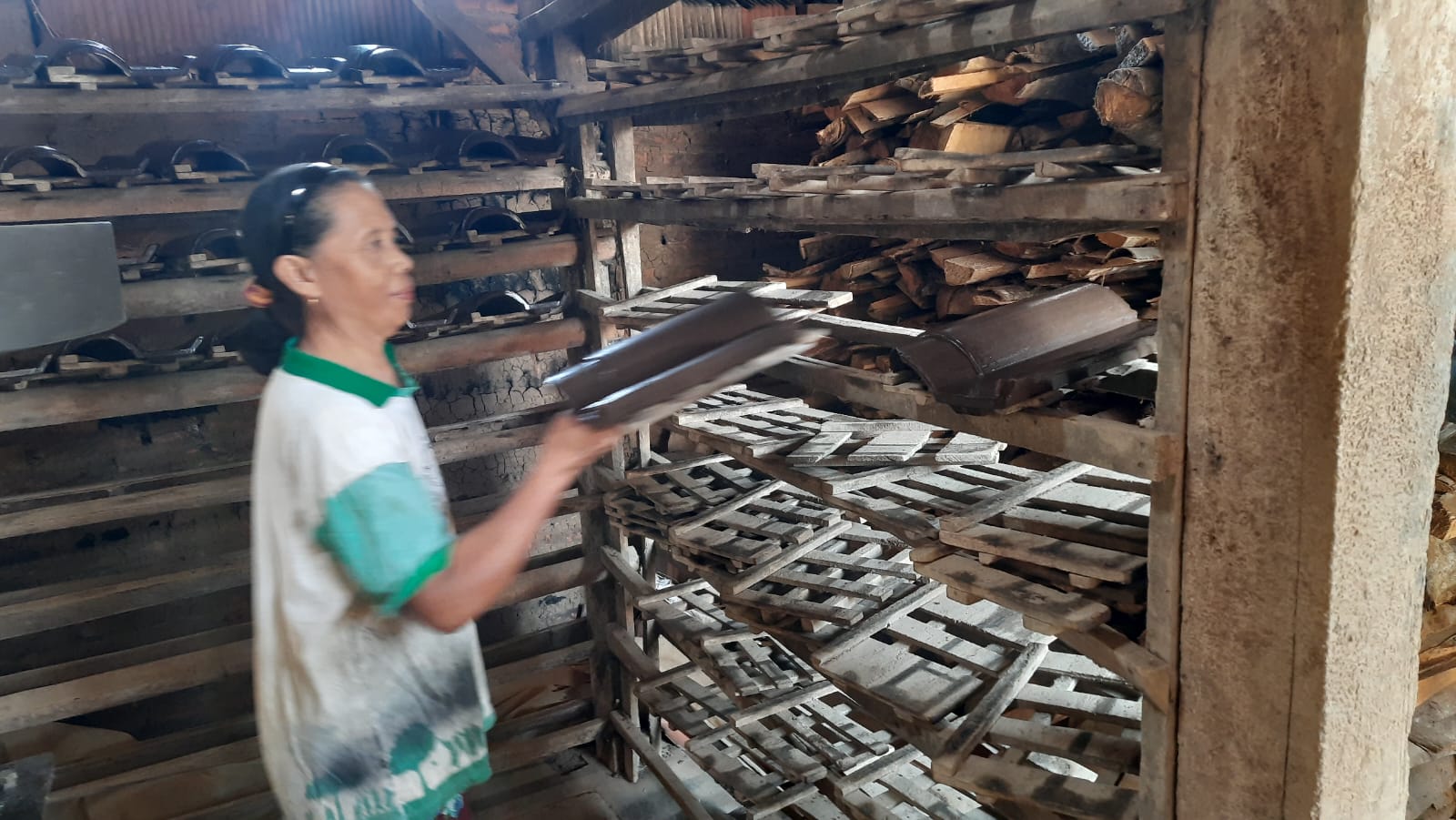 Kemarau, berkah bagi perajin genteng di Boyolali Kemarau, berkah bagi perajin genteng di Boyolali