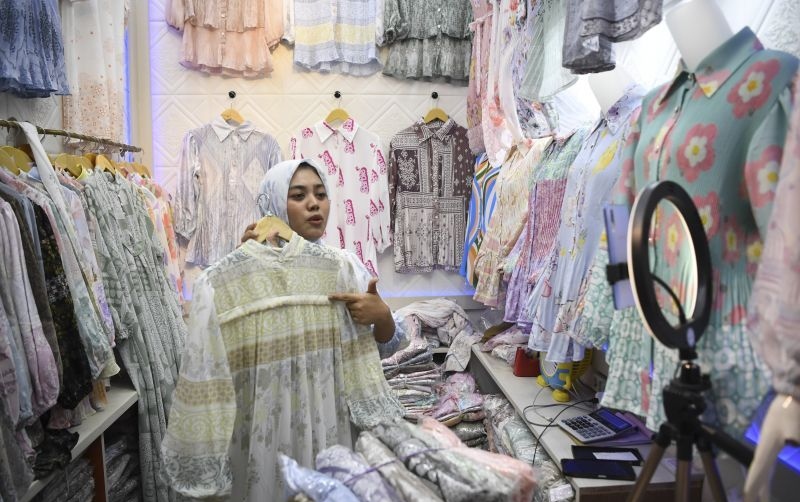 Stafsus Menkop UKM sebut Social commerce bahaya karena monopoli pasar