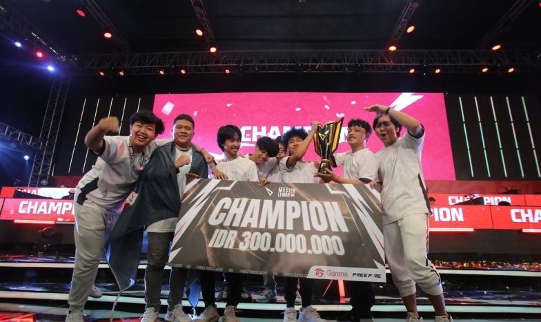 Thorrad sabet gelar juara FFML Season 8