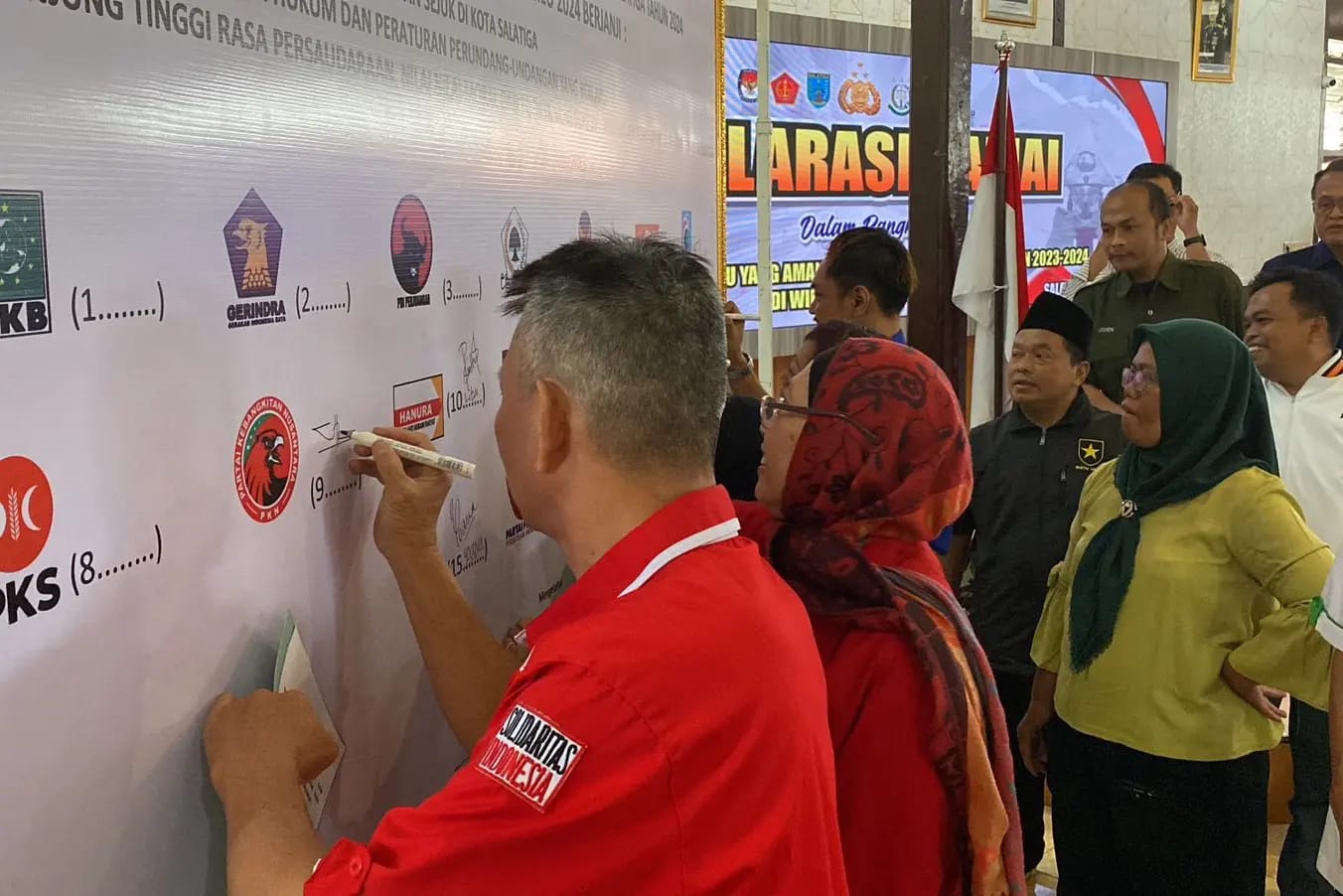Polres Salatiga gelar Deklarasi Pemilu Damai Polres Salatiga gelar Deklarasi Pemilu Damai