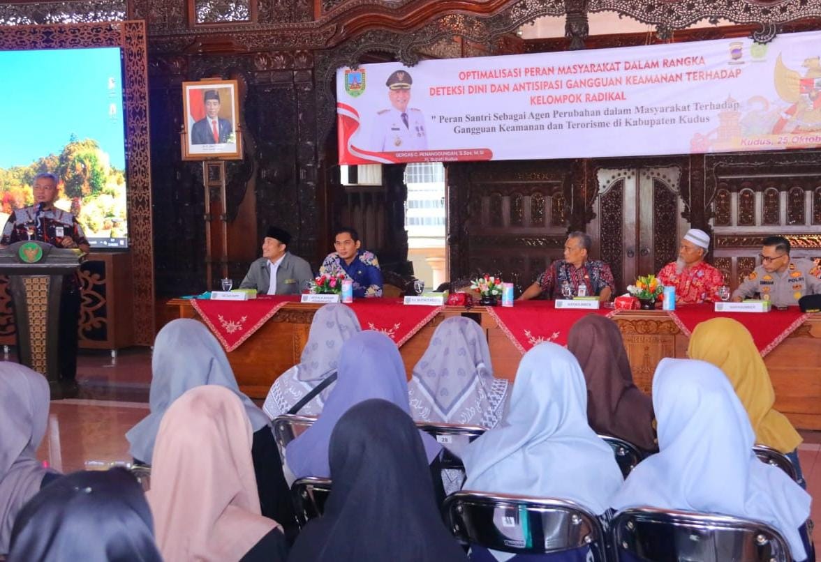 Tangkal radikalisme di kalangan santri, Pemkab Kudus gencarkan ideologi Pancasila Tangkal radikalisme di kalangan santri, Pemkab Kudus gencarkan ideologi Pancasila