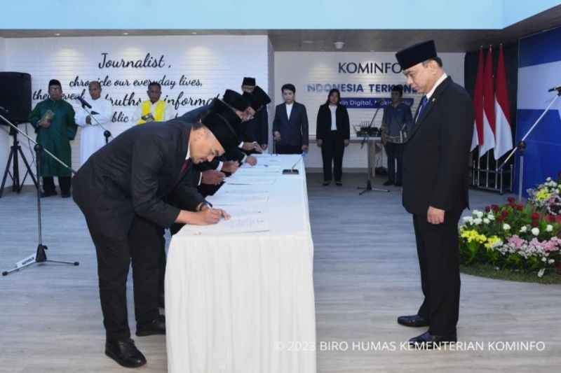 Kemenkominfo mutasi pejabat tinggi untuk tuntaskan program prioritas Kemenkominfo mutasi pejabat tinggi untuk tuntaskan program prioritas