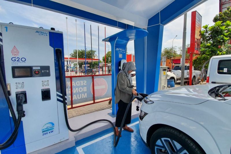 KPBB sebut kendaraan listrik tetap rendah emisi meski pakai fosil KPBB sebut kendaraan listrik tetap rendah emisi meski pakai fosil