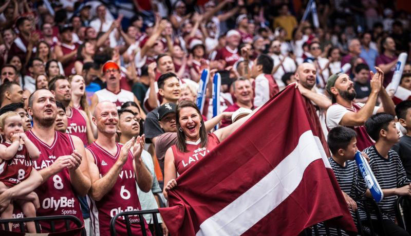 Timnas Basket Latvia senang dengan dukungan dari fans Indonesia Timnas Basket Latvia senang dengan dukungan dari fans Indonesia