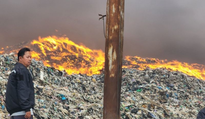 Kebakaran landa TPA Jatibarang Semarang