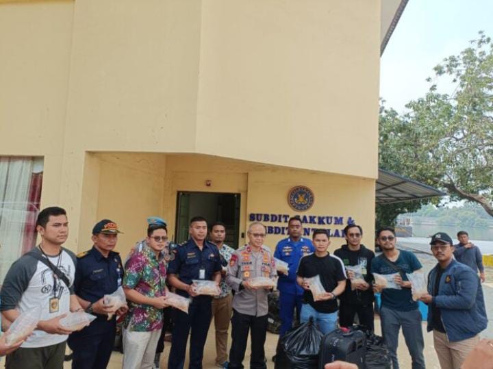 Korpolairud gagalkan penyelundupan benih lobster berpotensi rugikan negara Rp875 miliar Korpolairud gagalkan penyelundupan benih lobster berpotensi rugikan negara Rp875 miliar