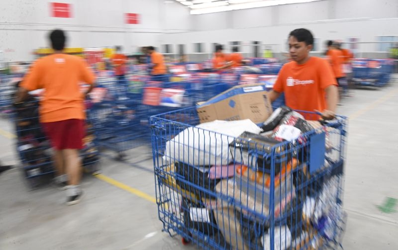 INDEF sebut revisi Permendag 50/2020 lindungi produk UMKM lokal