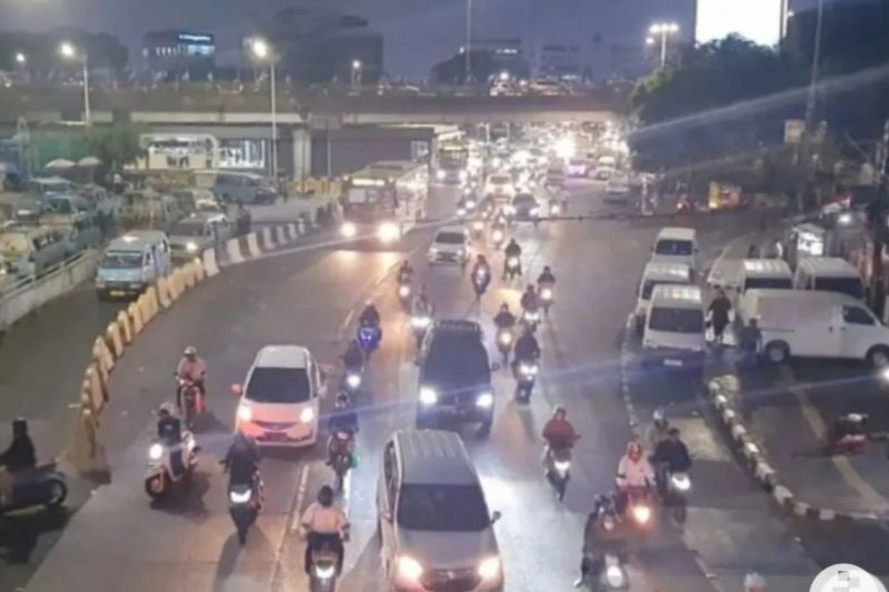 Dishub DKI sebut lalin turun 1,69 persen saat ASN bekerja dari rumah Dishub DKI sebut lalin turun 1,69 persen saat ASN bekerja dari rumah