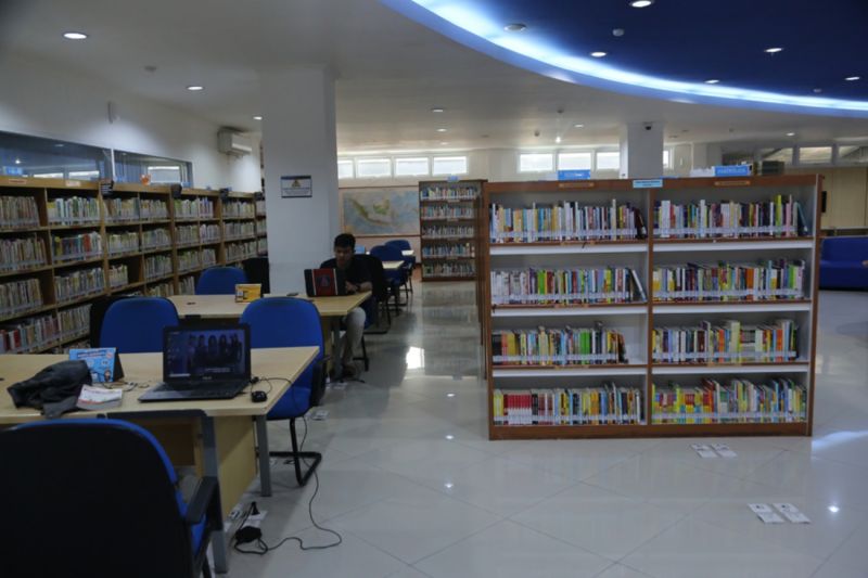 Menumbuhkan minat baca buku melalui transformasi perpustakaan umum Menumbuhkan minat baca buku melalui transformasi perpustakaan umum