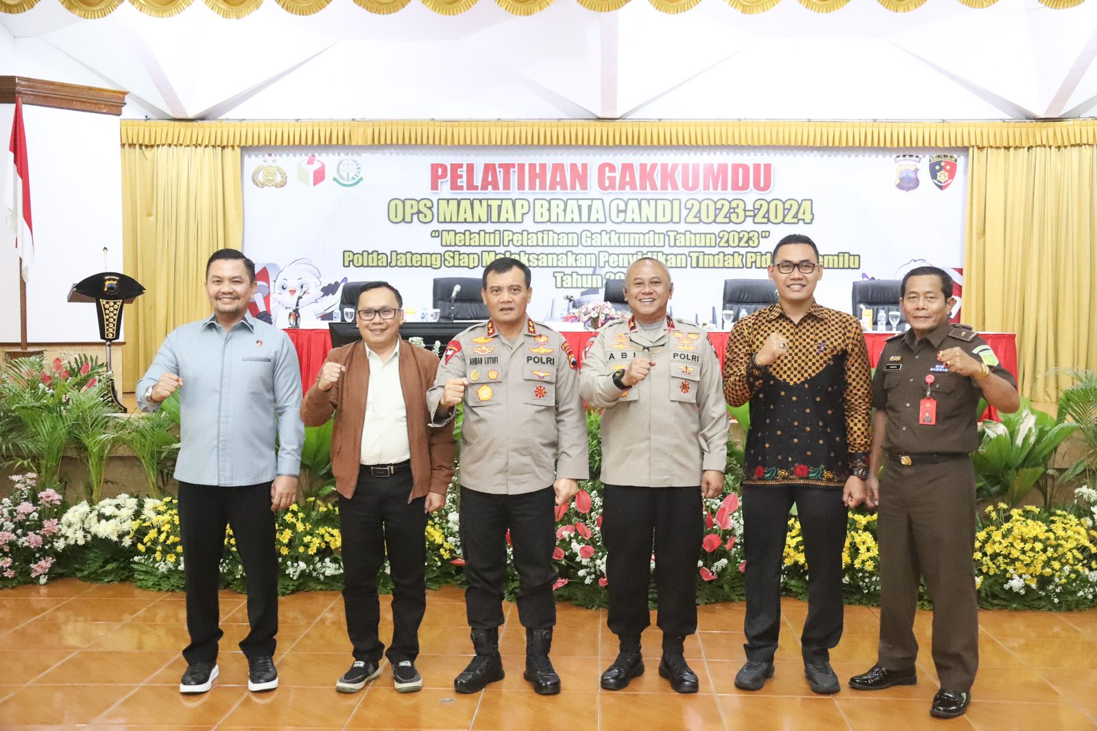 Kapolda Jateng ingatkan penanganan tindak pidana Pemilu utamakan asas netralitas Kapolda Jateng ingatkan penanganan tindak pidana Pemilu utamakan asas netralitas
