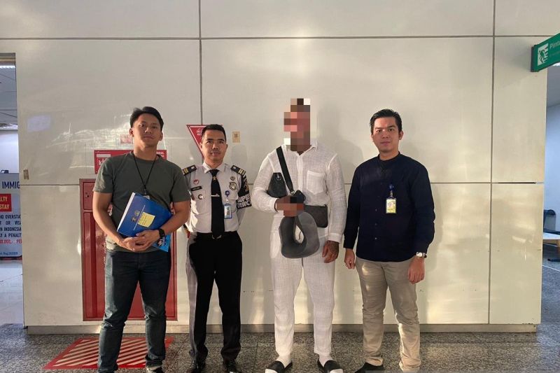 Imigrasi Bali usir WNA Inggris yang tampar polisi