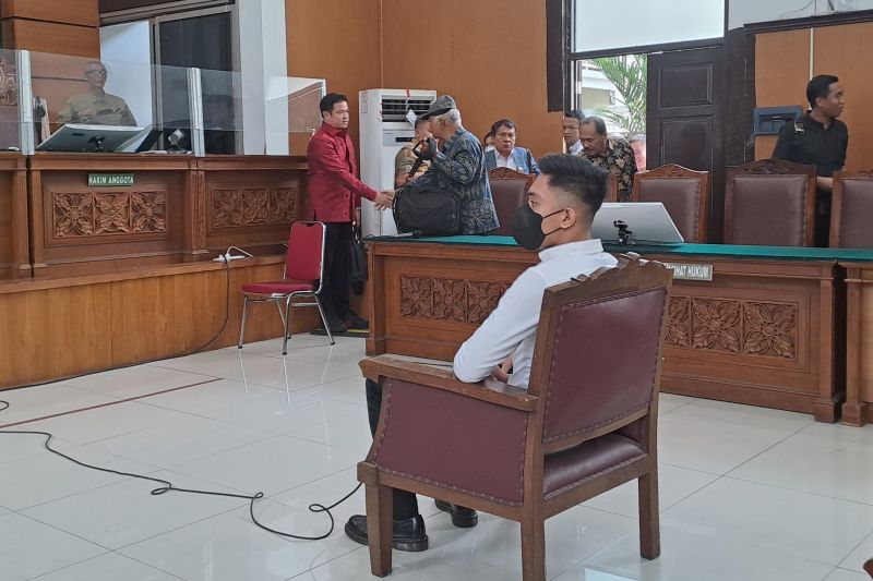Mario Dandy nyatakan masih pikir-pikir soal banding vonis 12 tahun Mario Dandy nyatakan masih pikir-pikir soal banding vonis 12 tahun