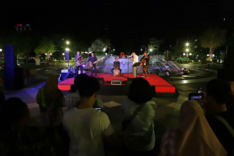Wali Kota Surabaya ungkap Taman Surya jadi pilihan wisata keluarga Wali Kota Surabaya ungkap Taman Surya jadi pilihan wisata keluarga