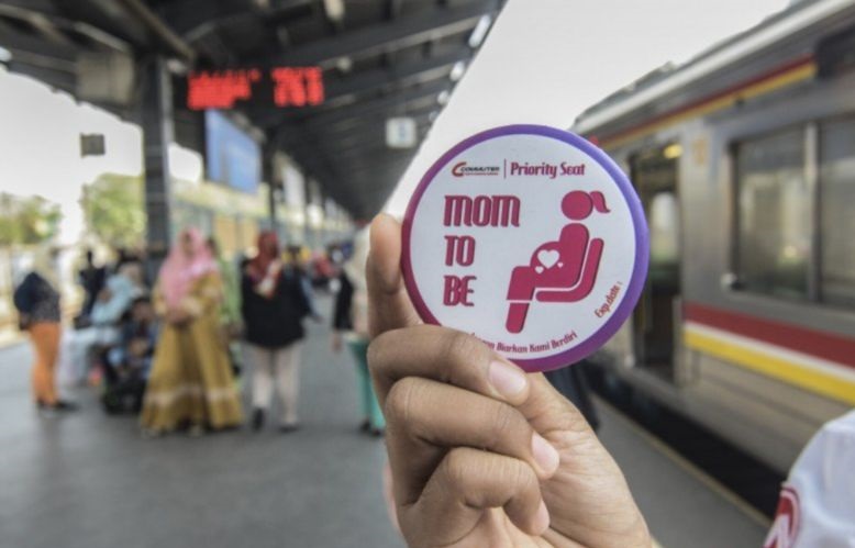 TransJakarta pertimbangkan pin prioritas untuk kenyamanan disabilitas