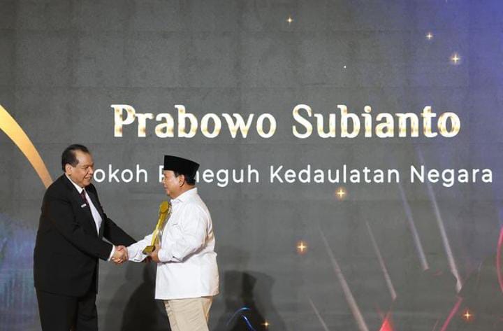 Prabowo sebut pihak lain saat terima penghargaan, ini kata pengamat Prabowo sebut pihak lain saat terima penghargaan, ini kata pengamat