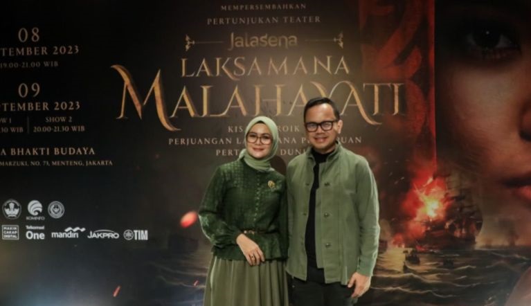 Wali Kota Bogor terkesan pada pertunjukan teater Laksamana Malahayati Wali Kota Bogor terkesan pada pertunjukan teater Laksamana Malahayati