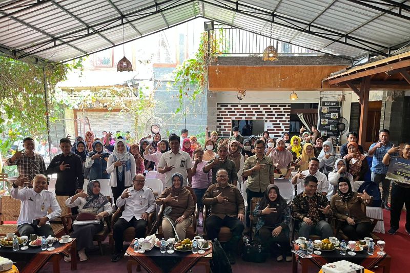 Kemenparekraf beri dana DPUP dan literasi keuangan 4 desa wisata Yogya Kemenparekraf beri dana DPUP dan literasi keuangan 4 desa wisata Yogya