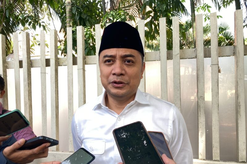 Pemkot Surabaya cantumkan penulisan Aksara Jawa di papan nama OPD