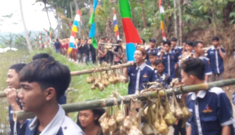 Sadranan Seribu Ketupat di Temanggung upaya lestarikan sumber air 