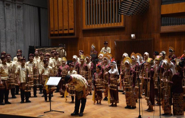 Indonesia kenalkan diplomasi angklung di Italia