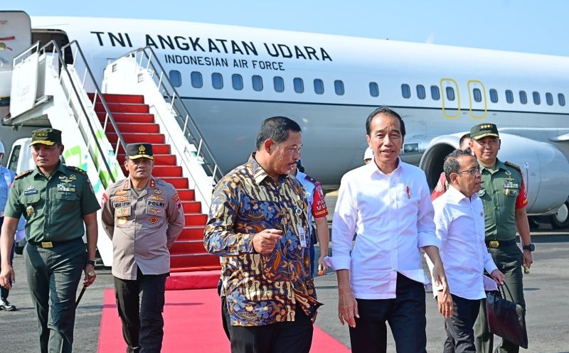 Presiden Jokowi tiba di Jawa Tengah untuk hadiri apel akbar Kokam Presiden Jokowi tiba di Jawa Tengah untuk hadiri apel akbar Kokam