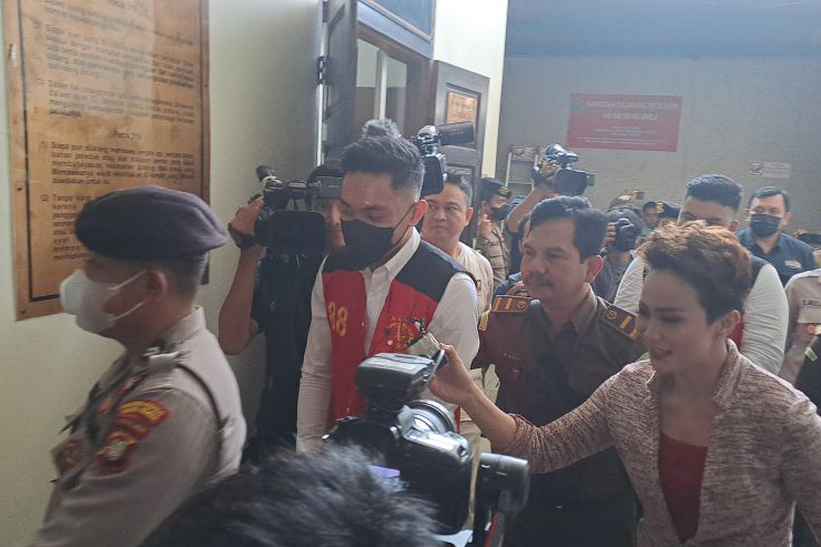 Mario Dandy dan Shane Lukas jalani sidang vonis Mario Dandy dan Shane Lukas jalani sidang vonis