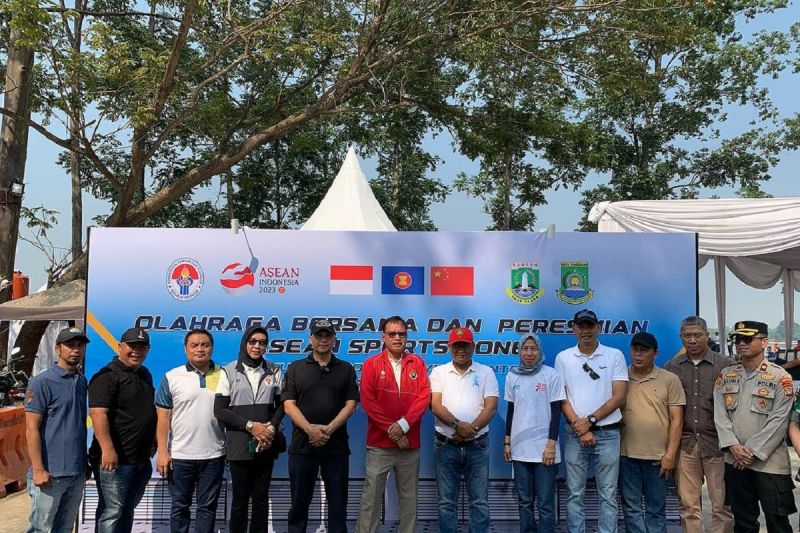 Kawasan Situ Cipondoh dilengkapi fitness outdoor hibah Kemenpora Kawasan Situ Cipondoh dilengkapi fitness outdoor hibah Kemenpora