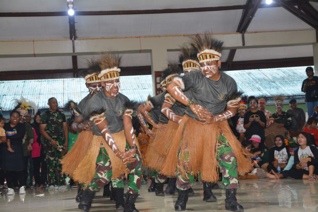 Sambut HUT Ke-78 TNI, Kodim 1710/Mimika gelar Turnamen Tari Seka Sambut HUT Ke-78 TNI, Kodim 1710/Mimika gelar Turnamen Tari Seka
