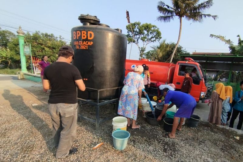 Jumlah desa terdampak kekeringan di Kabupaten Cilacap bertambah Jumlah desa terdampak kekeringan di Kabupaten Cilacap bertambah